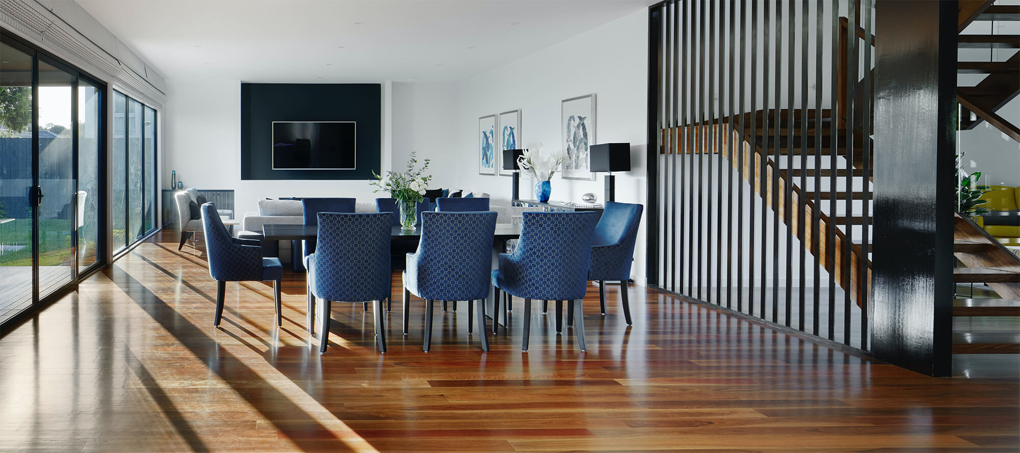 Builder Sunshine Coast - blue and timber dining room
